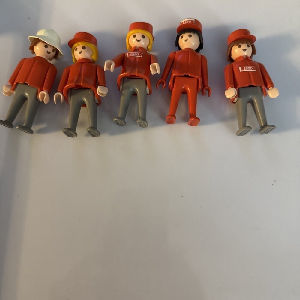 Vintage 1974 Playmobil Geobra Lot of 5 ESSO Figurines. Pre-owned
